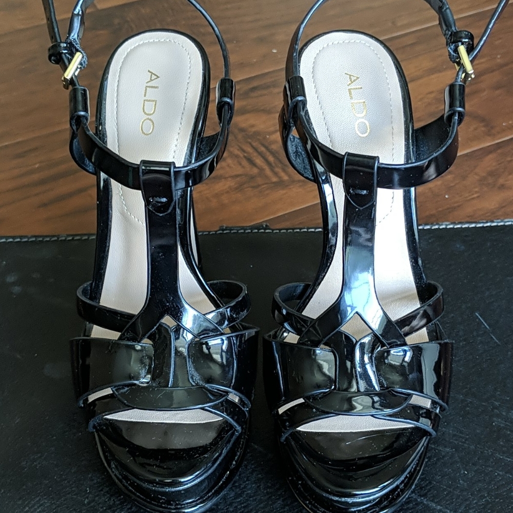 Black Aldo high heel sandal - platform